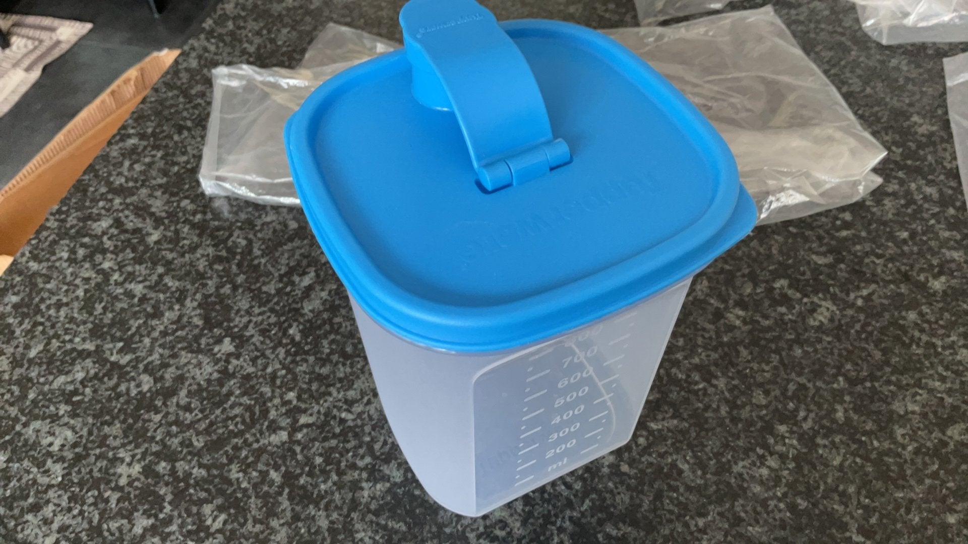 Schenkkan tupperware 1 L nieuw tupperware, Huis en Inrichting, Keuken | Tupperware, Ophalen of Verzenden, Nieuw