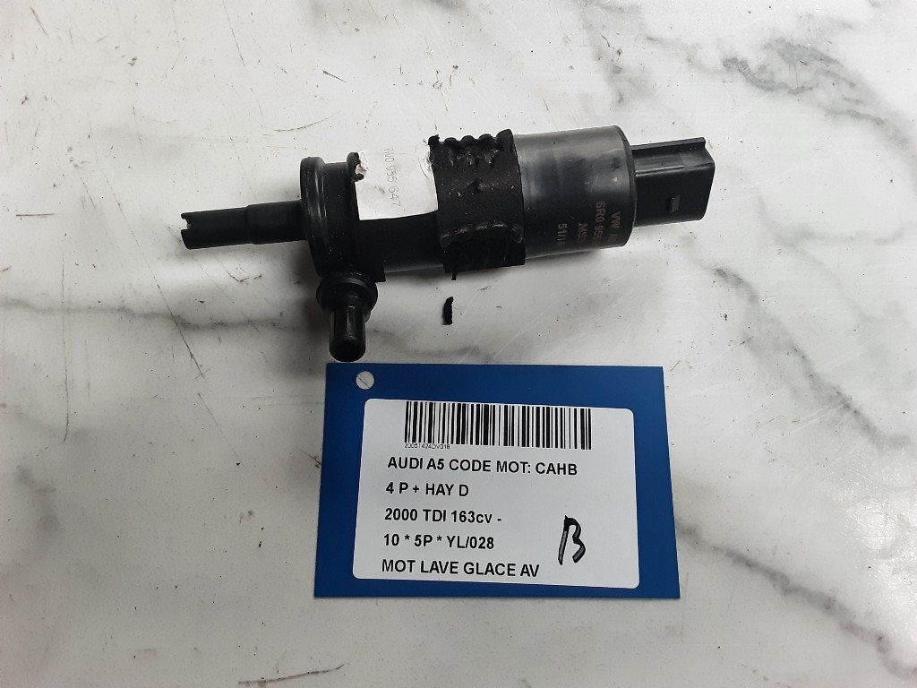 RUITENSPROEIERPOMP VOOR Audi A5 Sportback (8TA) (6R0955681), Gebruikt, Mevr. I. Hauben, Audi, Rue de l'Espoir 34 34
4030  GRIVEGNÉE, BE