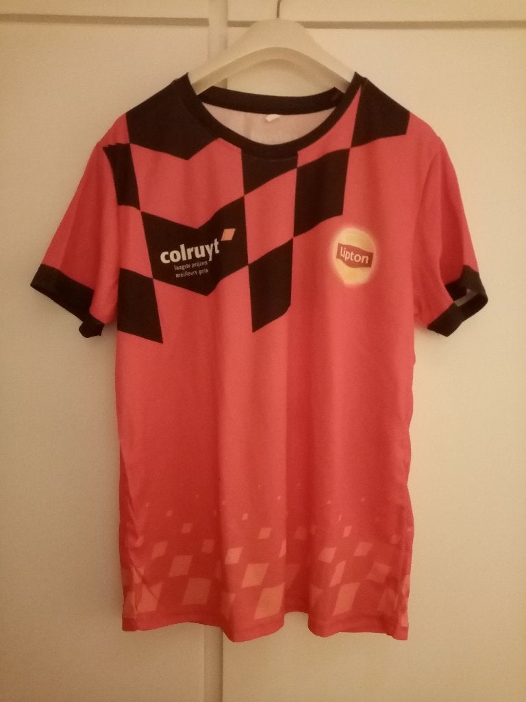 Maillot de football publicitaire (taille M)., Sports & Fitness, Football, Taille M, Enlèvement, Neuf, Maillot