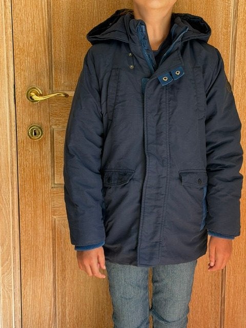 Blauwe jas Okaïdi met kap - maat 140, Garçon ou Fille, Comme neuf, Manteau, Okaïdi