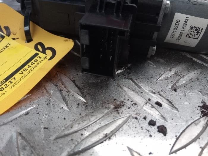 Moteur de vitre portière d'un Seat Ibiza, Autos : Pièces & Accessoires, -, -, 3 mois de garantie, Utilisé