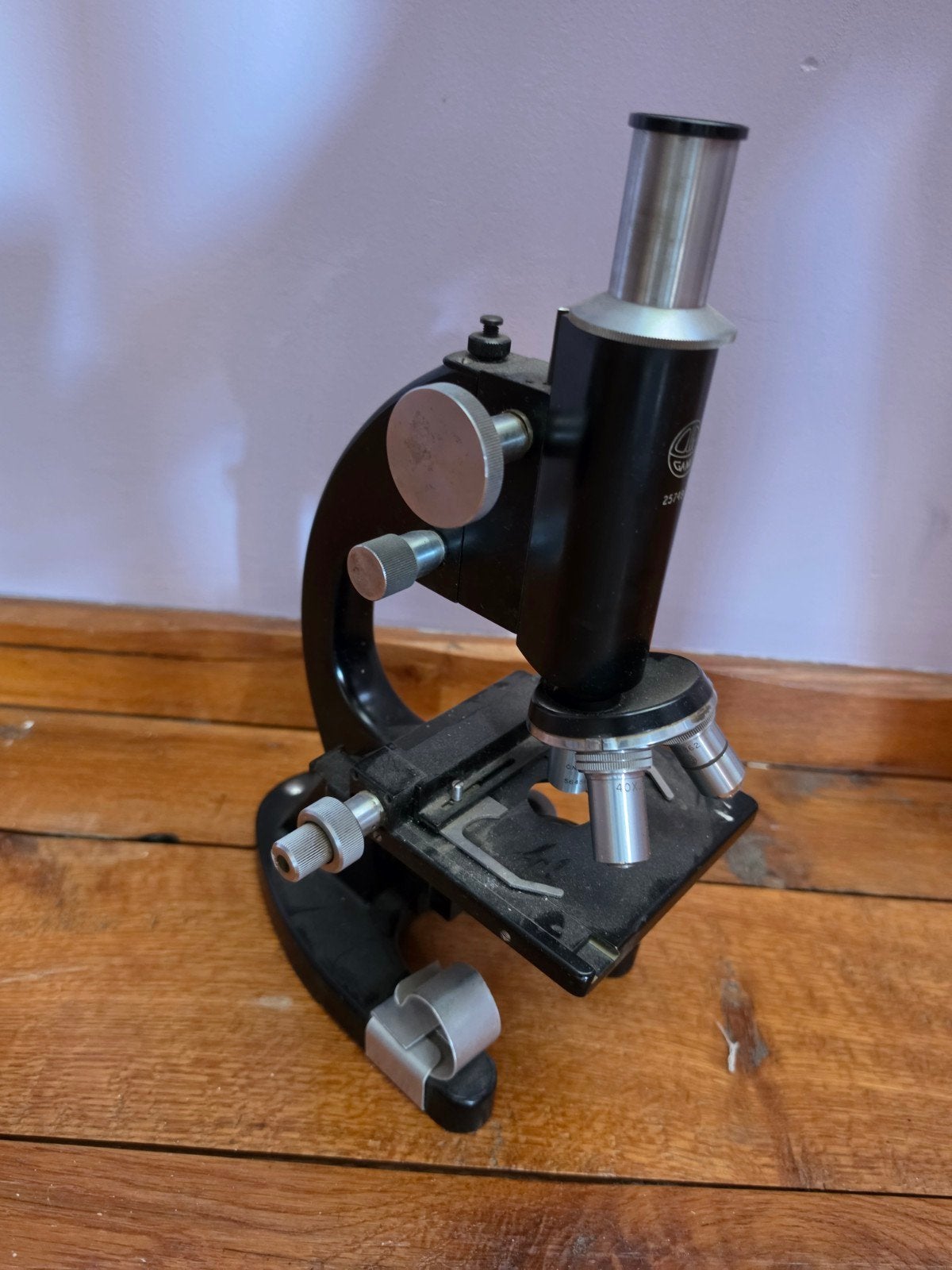 Microscope, Antiquités & Art, Enlèvement