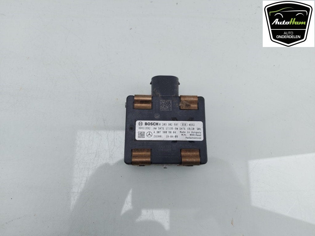 DÉTECTEUR D'ANGLE MORT Sprinter 3,5t (907.6 / 910.6), Robert Bosch AG, Mercedes-Benz, Utilisé, Robert-Bosch-Allee 1
74232  Abstatt, DE