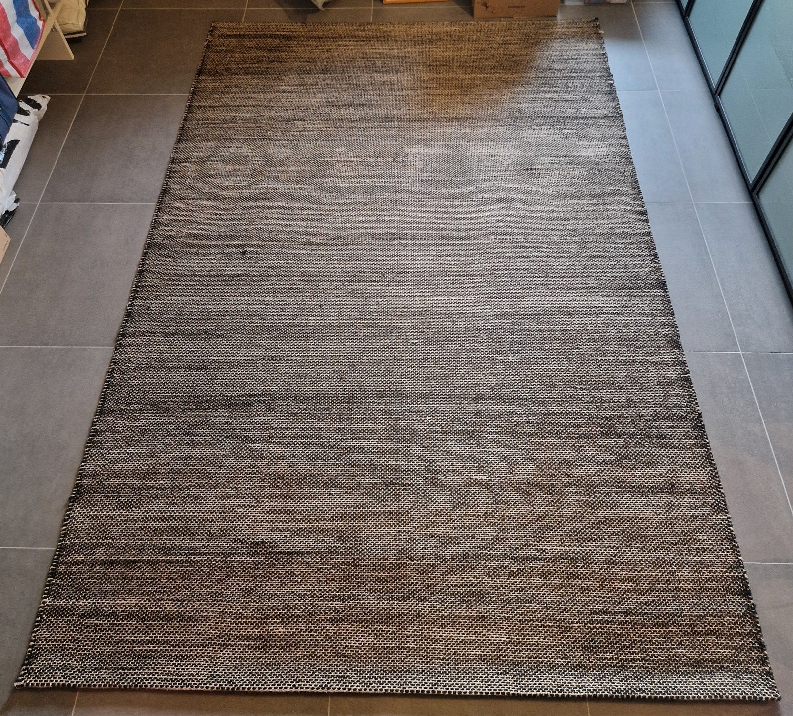 Design Jute & wol (?) vloerkleed ca. 255 x 175 cm, Ophalen, 150 tot 200 cm, 200 cm of meer, Zwart