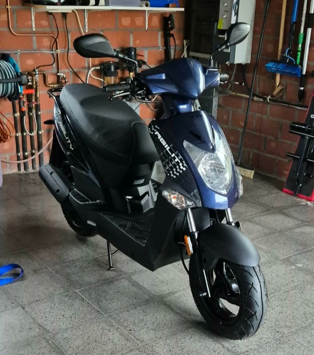 kymco agility 50 - 2024 - 580km, Fietsen en Brommers, Scooters | Kymco, Ophalen, Agility, 50 cc, Klasse B (45 km/u)