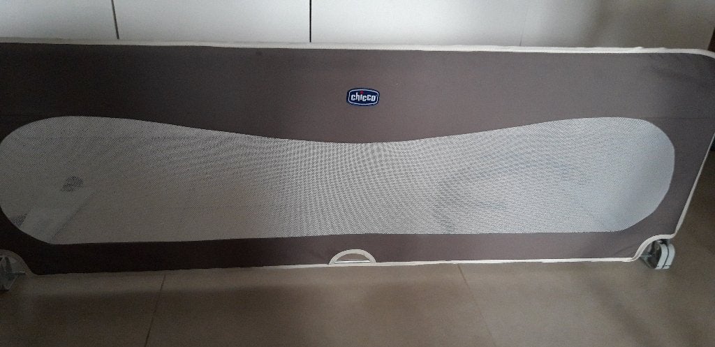 barrière de lit chicco, Enlèvement, Comme neuf, Moins de 140 cm, Moins de 70 cm