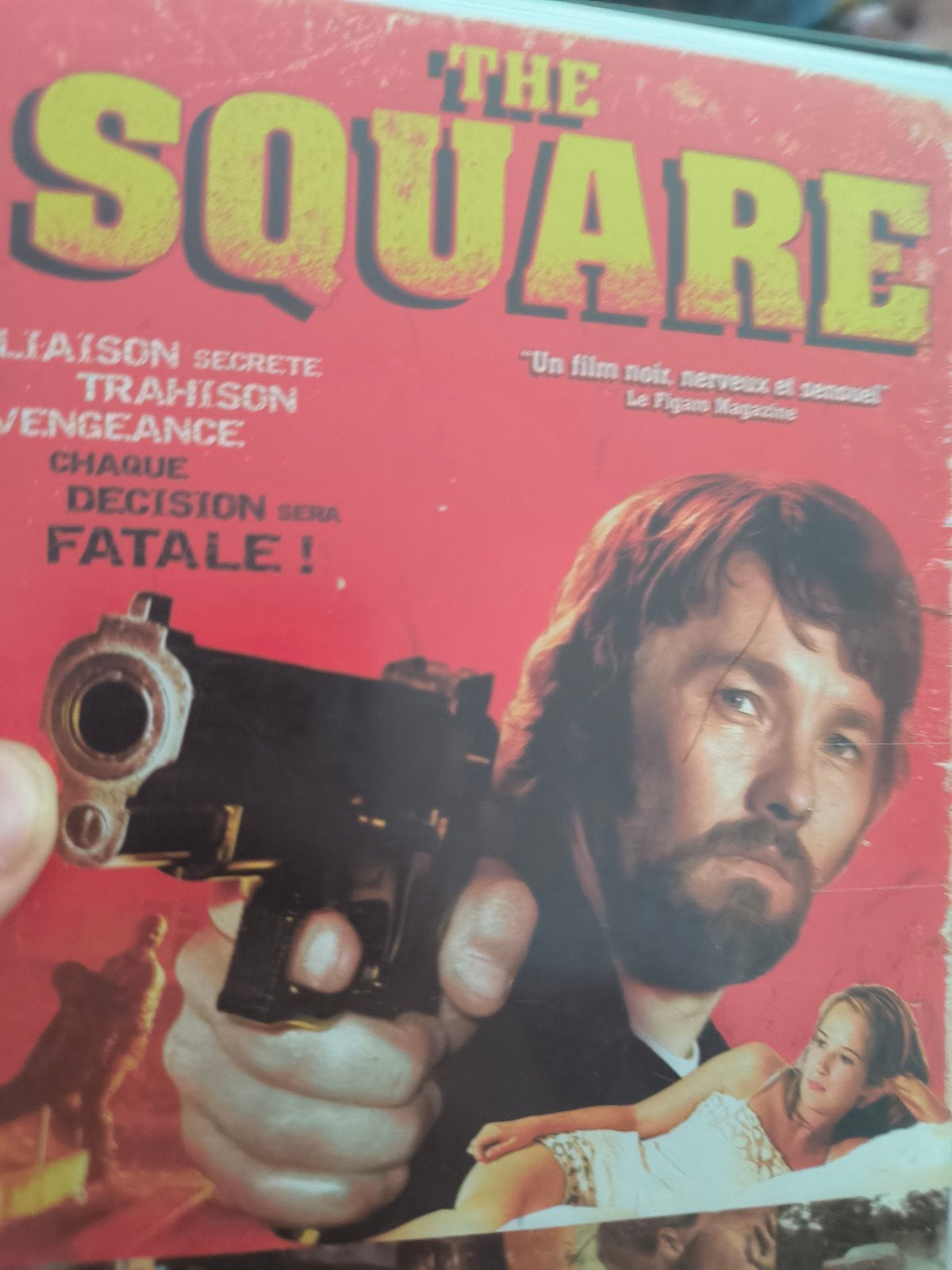 the square, Enlèvement ou Envoi