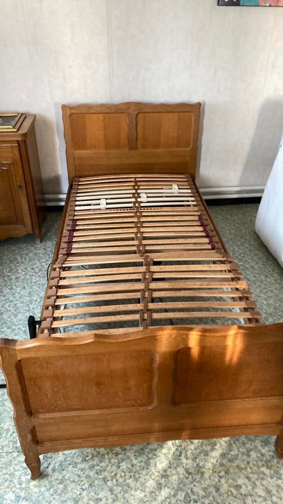 Een persoons bed gratis, Antiek en Kunst, Ophalen