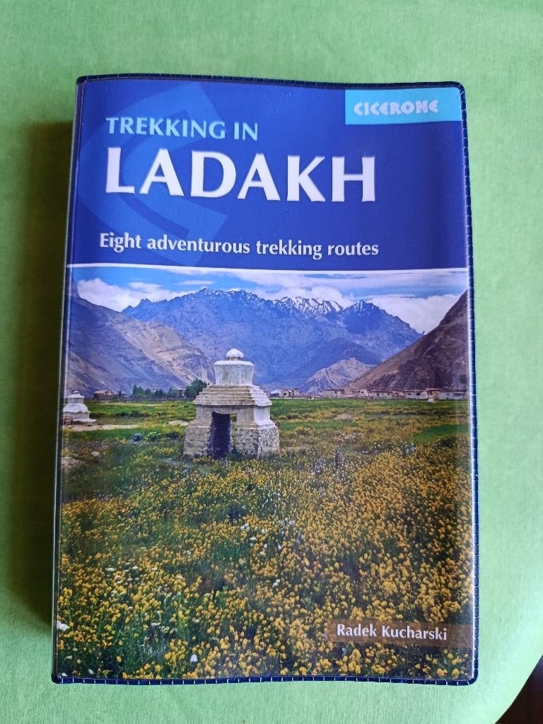 Trekking in Ladakh - Radek Kucharski, Guide ou Livre de voyage, Autres marques, Enlèvement ou Envoi, Comme neuf