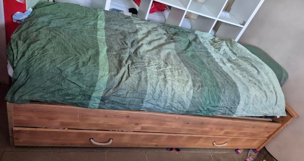 Bed met lade, Huis en Inrichting, Slaapkamer | Bedden, Ophalen