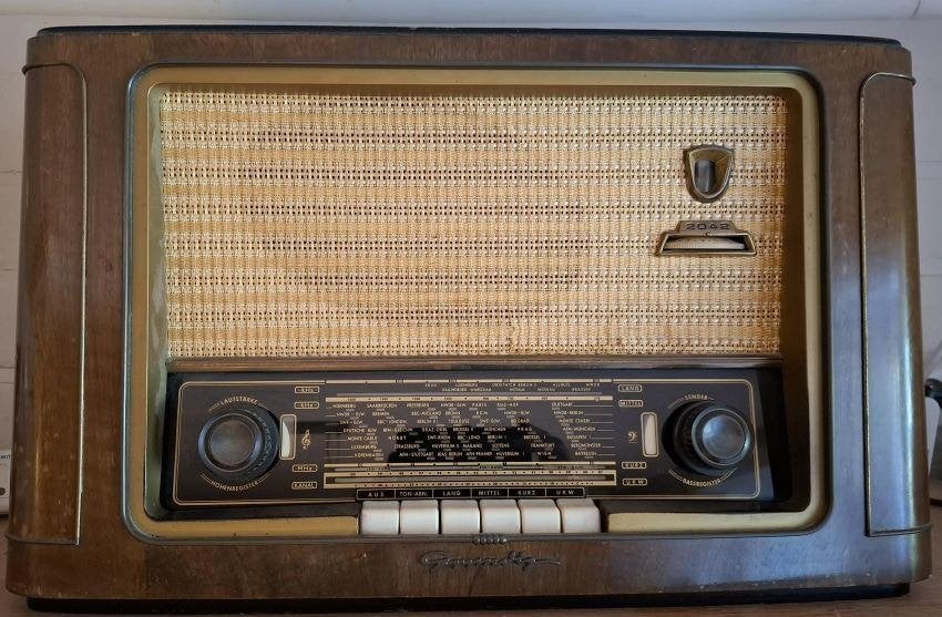 GRUNDIG 2042 W, Audio, Tv en Foto, Vintage Televisies, Ophalen, Grundig