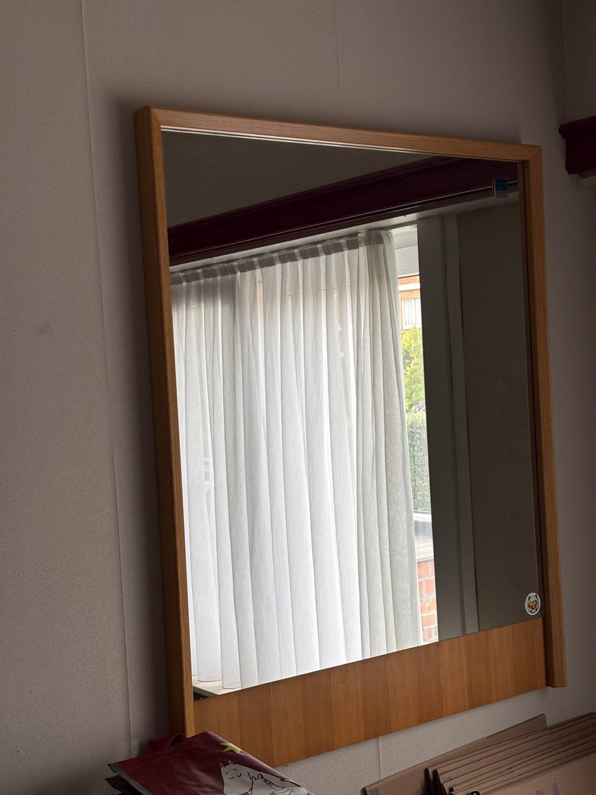 Miroir dans un cadre en bois, Maison & Meubles, Accessoires pour la Maison | Miroirs, Enlèvement, Comme neuf