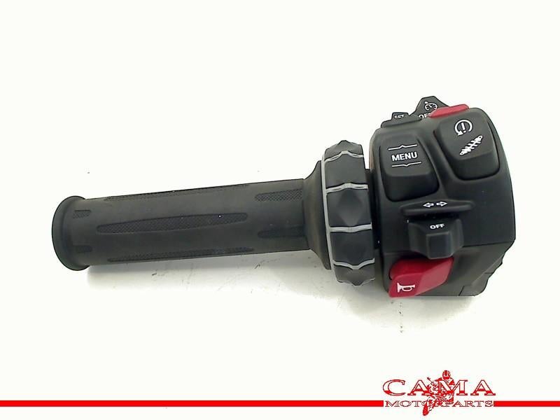 STUURHELFT LINKS BMW S 1000 R 2021-2023 (S1000R K63), Dhr. S. di Majo, Gebruikt, Info@cama-motorparts.nl, P.J. Troelstraweg 8 8
3144 CX  MAASSLUIS, NL