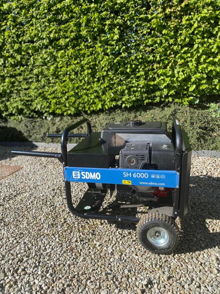 Groupe électrogène SDMO SH6000C 6Kw avec moteur Honda, Bricolage & Construction, Générateurs, Comme neuf, Essence, 5 à 10 kVA