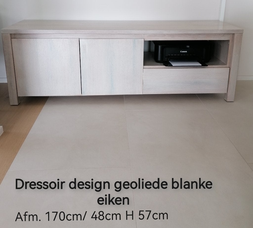 Design, lage dressoir blank, witeiken hout, Huis en Inrichting, Ophalen, Nieuw