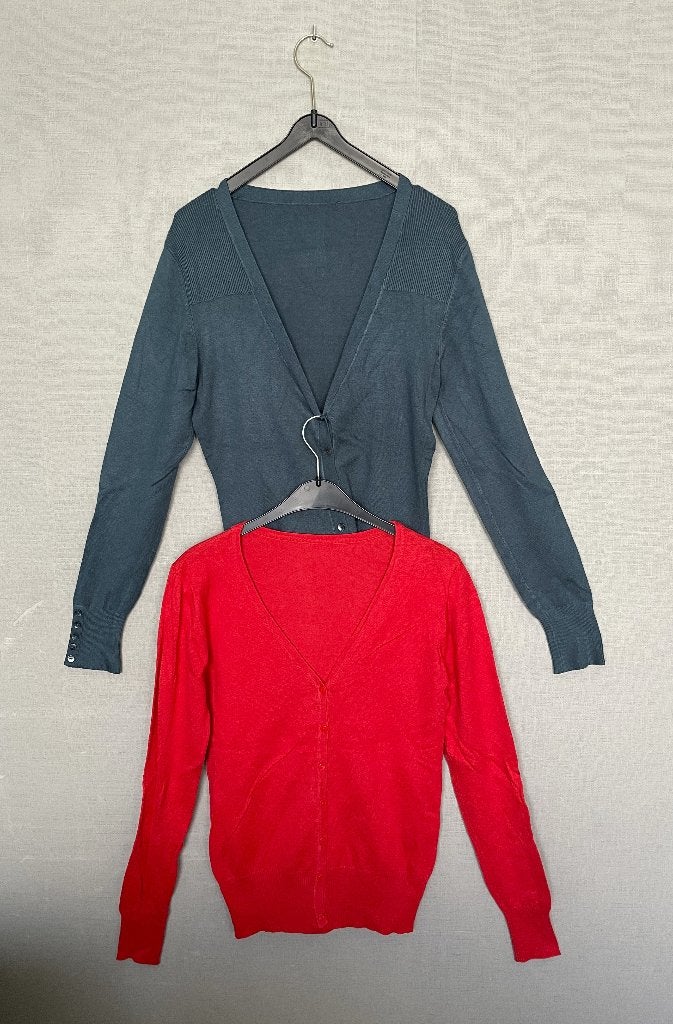 Rode en groene damesvest met knoopjes (36), Enlèvement ou Envoi, Comme neuf, Taille 36 (S), Autres couleurs