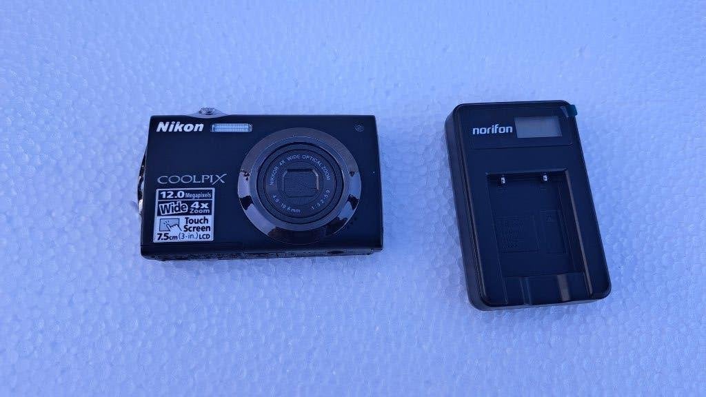 Nikon Coolpix S4000 12 MP  fonctionnel + chargeur Norifon, Flash intégré, Enlèvement ou Envoi, 12 mégapixels, Utilisé