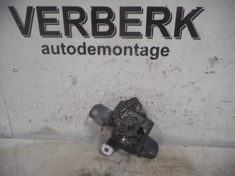 MOTORKAP SLOT Volkswagen Bora (1J2) (1jo823509c), Berliner Ring 2 38440 Wolfsburg, DE, Enlèvement ou Envoi, Volkswagen, Volkswagen AG