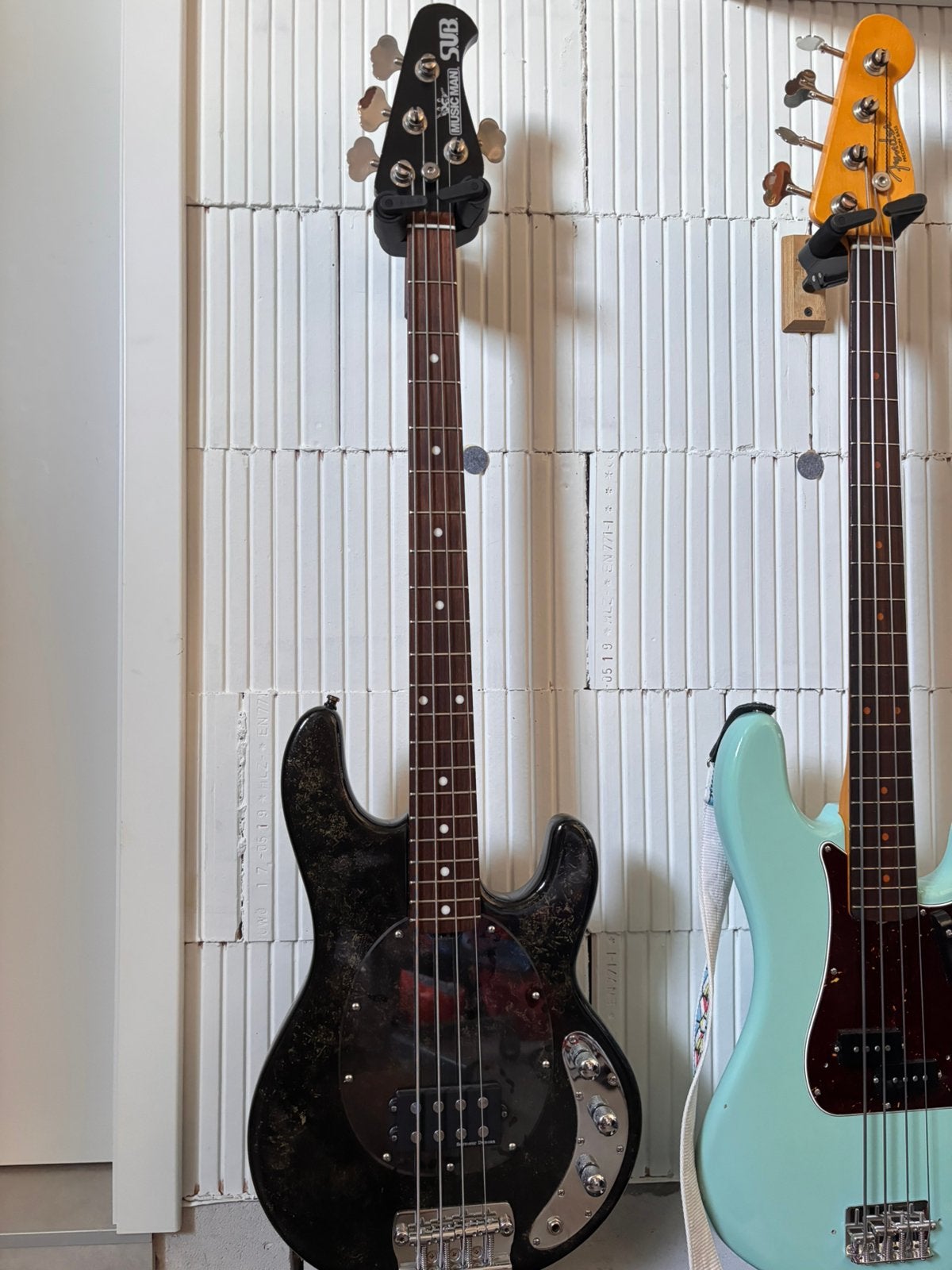 Music man sub usa, Muziek en Instrumenten, Snaarinstrumenten | Gitaren | Bas, Zo goed als nieuw, Ophalen