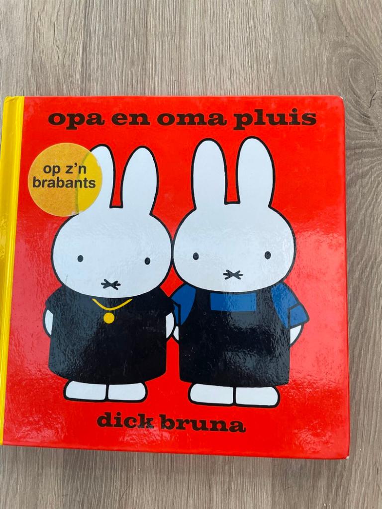opa en oma Pluis op zijn BRABANTS, Ophalen of Verzenden