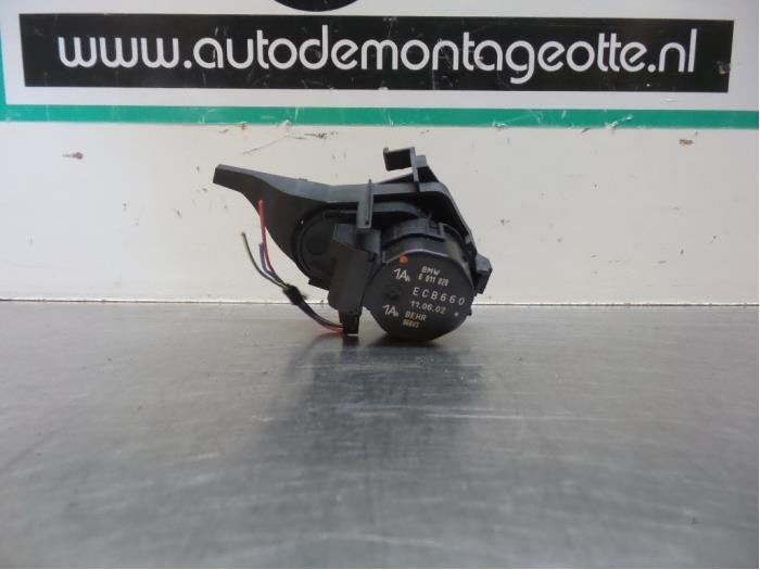 Clapet chauffage moteur d'un BMW 7-Serie (7-Serie 02-), -, 3 mois de garantie, Utilisé, -