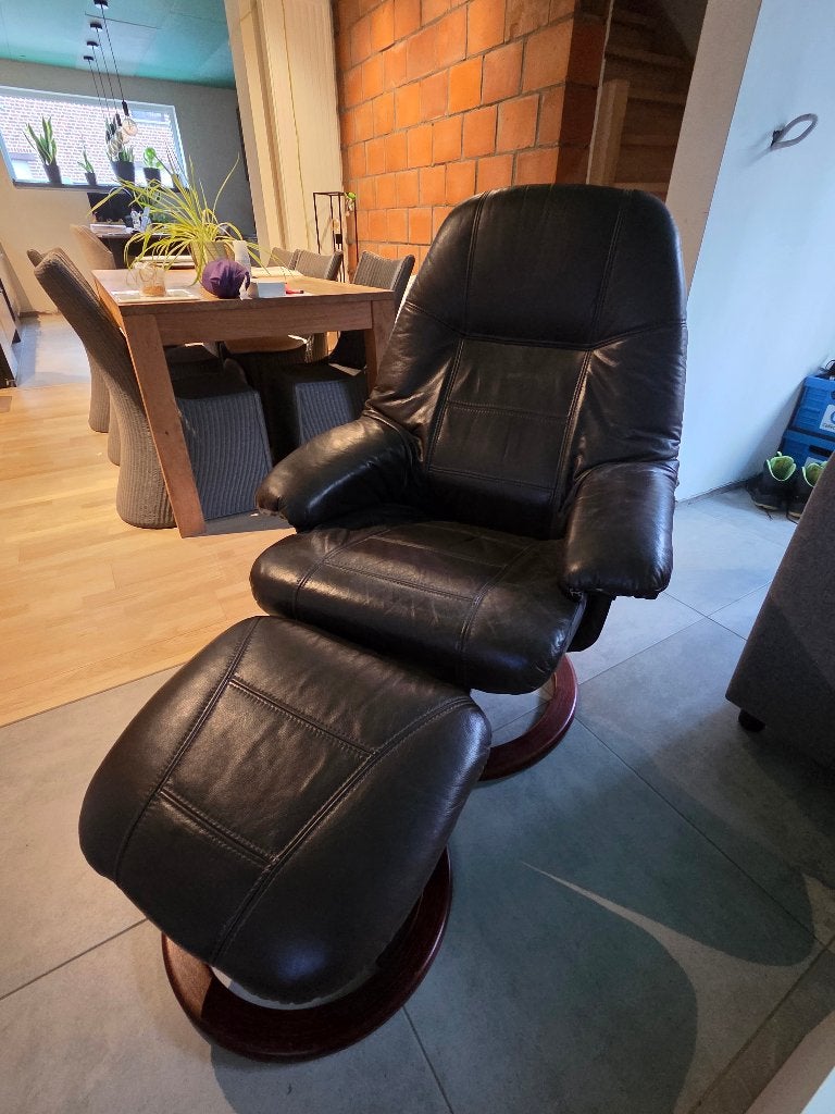 Fauteuil met voetsteun, Ophalen, Gebruikt, Leer
