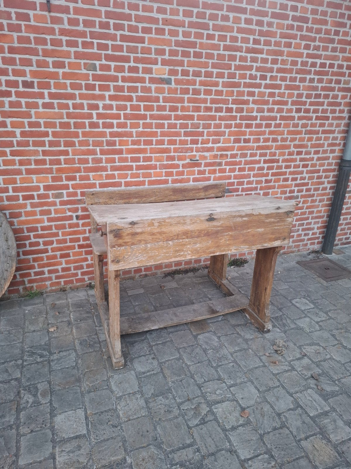 Oude schoolbank, Ophalen
