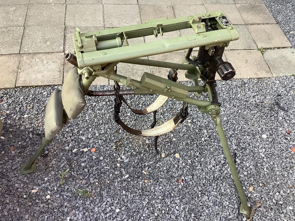 Yugo lafette, Verzamelen, Militaria | Tweede Wereldoorlog, Ophalen