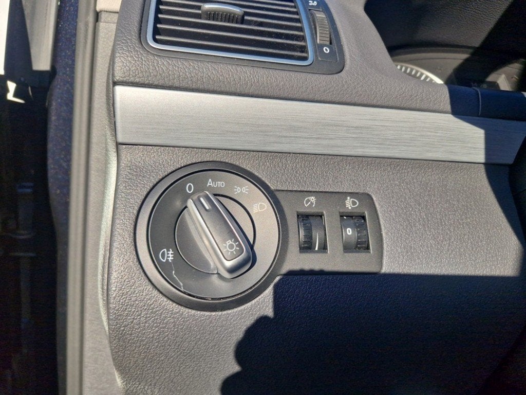LICHTSCHAKELAAR Volkswagen Touran (1T3) (|3C8941431|), Gebruikt, Volkswagen, Volkswagen AG, Kundenbetreuung@volkswagen.de
