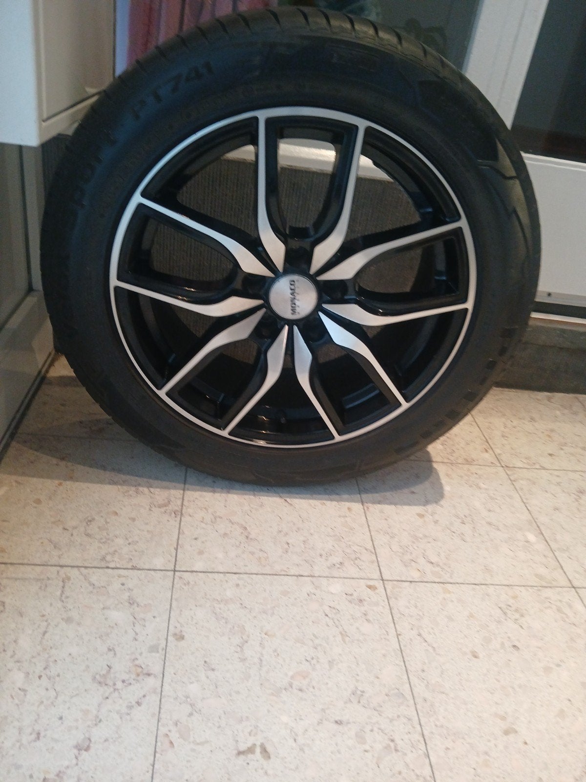 bmw  Monaco MC11 Gloss black velgen met banden!!!  18ich, Auto-onderdelen, 18 inch, Gebruikt, Velg(en), Ophalen of Verzenden