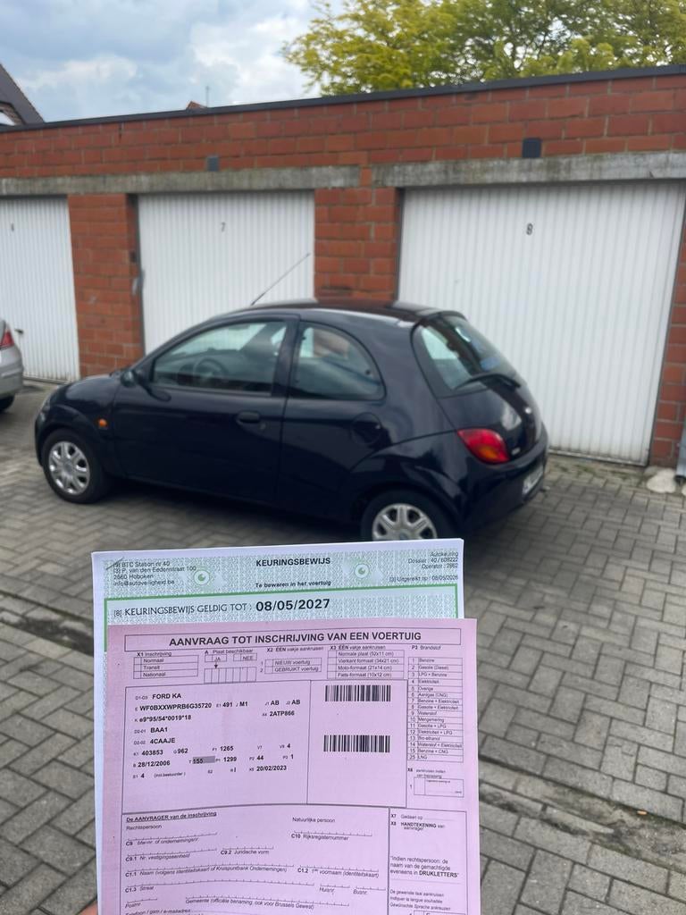 Ford ka 1.3 benzine met keuring!, Auto's, Ford, Voorwielaandrijving, Stof, Ka, Blauw