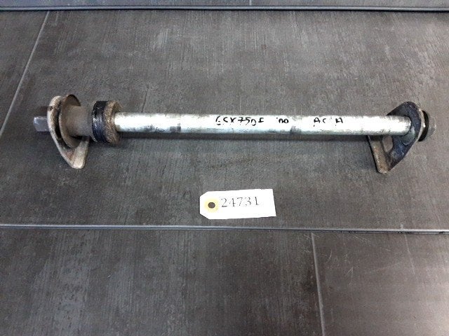 GSX750F 1998 - 2005 Suzuki As As achterwiel D1-56264, Motoren