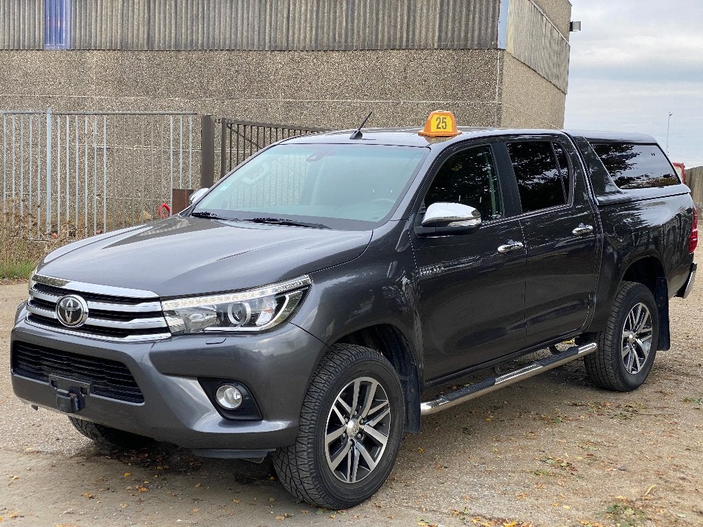 Toyota Hilux 2.4 D-4D 4WD Lounge, Cuir, Argent ou Gris, Achat, Entreprise