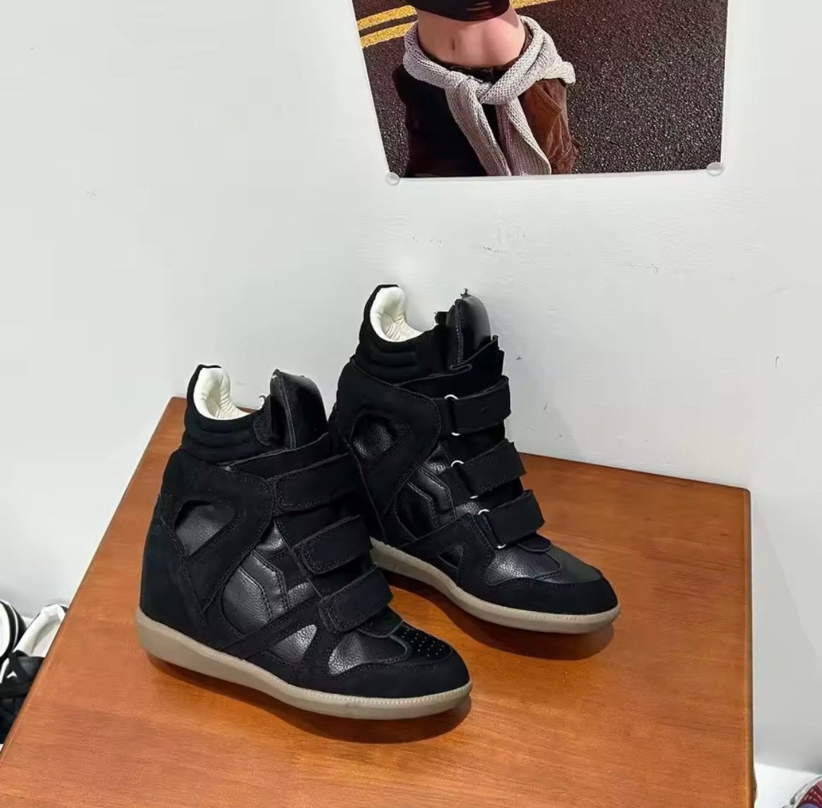 Baskets montantes/bottines à talons, Vêtements | Femmes, Enlèvement ou Envoi, Boots et Botinnes, Porté, Noir