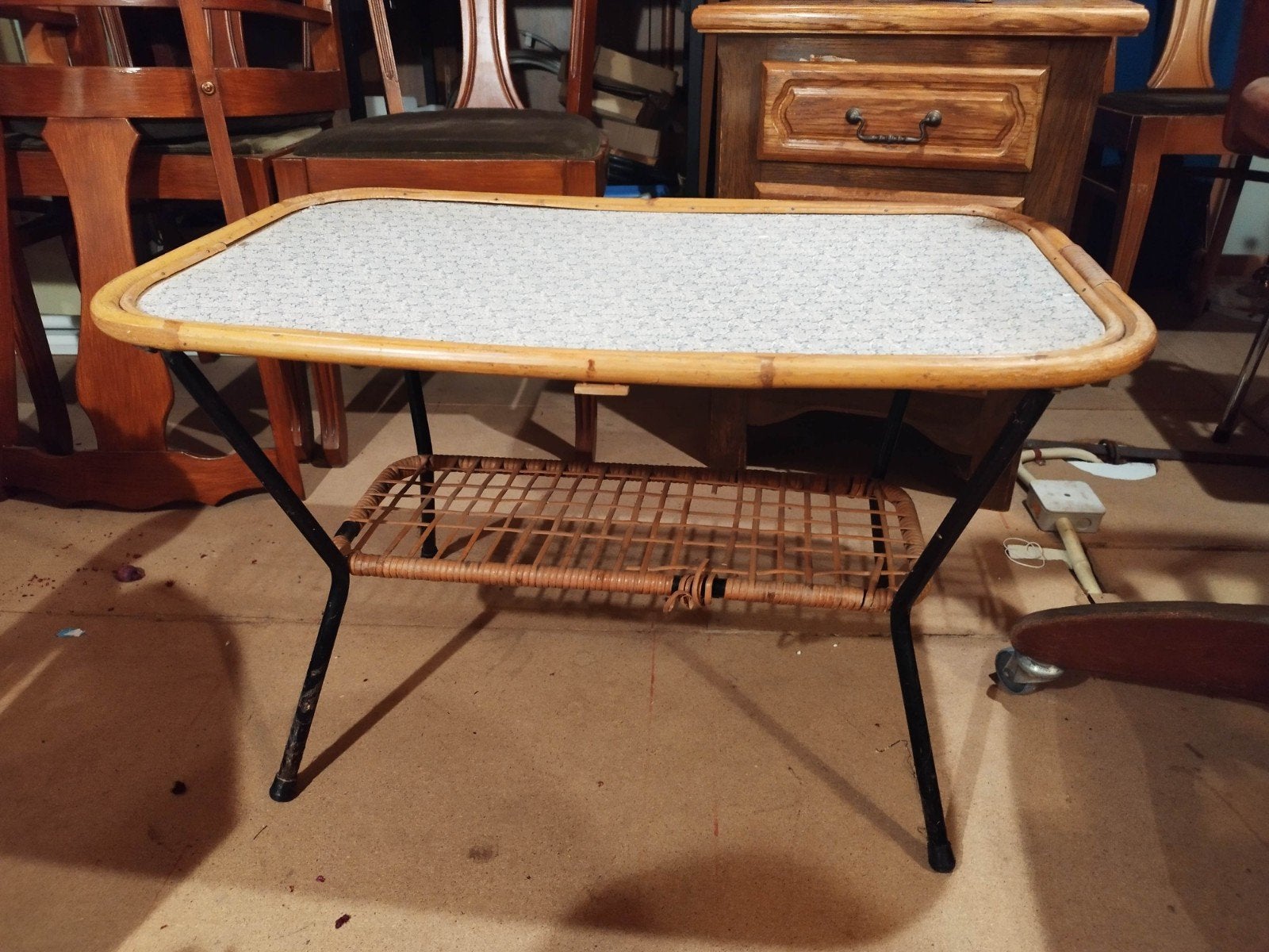 table en osier, Enlèvement, Osier