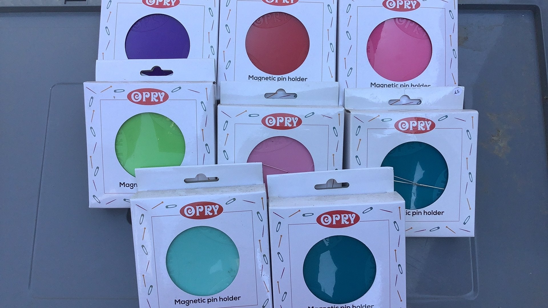 Magnetische speldenhouder rond, Ophalen of Verzenden, Zo goed als nieuw