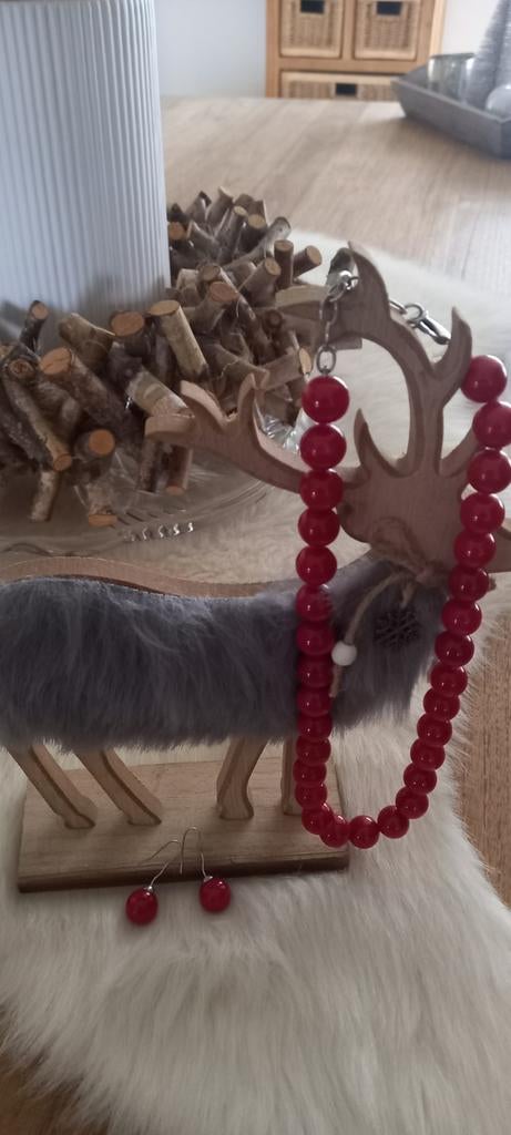 Parelketting met oorbellen rood, Ophalen of Verzenden, Rood