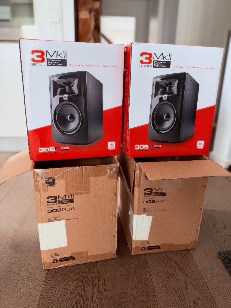 JBL 305P MKII studiomonitors (paar) + Gatorcases draagtas, Audio, Tv en Foto, Stereo speakers, Inclusief kabels, JBL, Ophalen of Verzenden