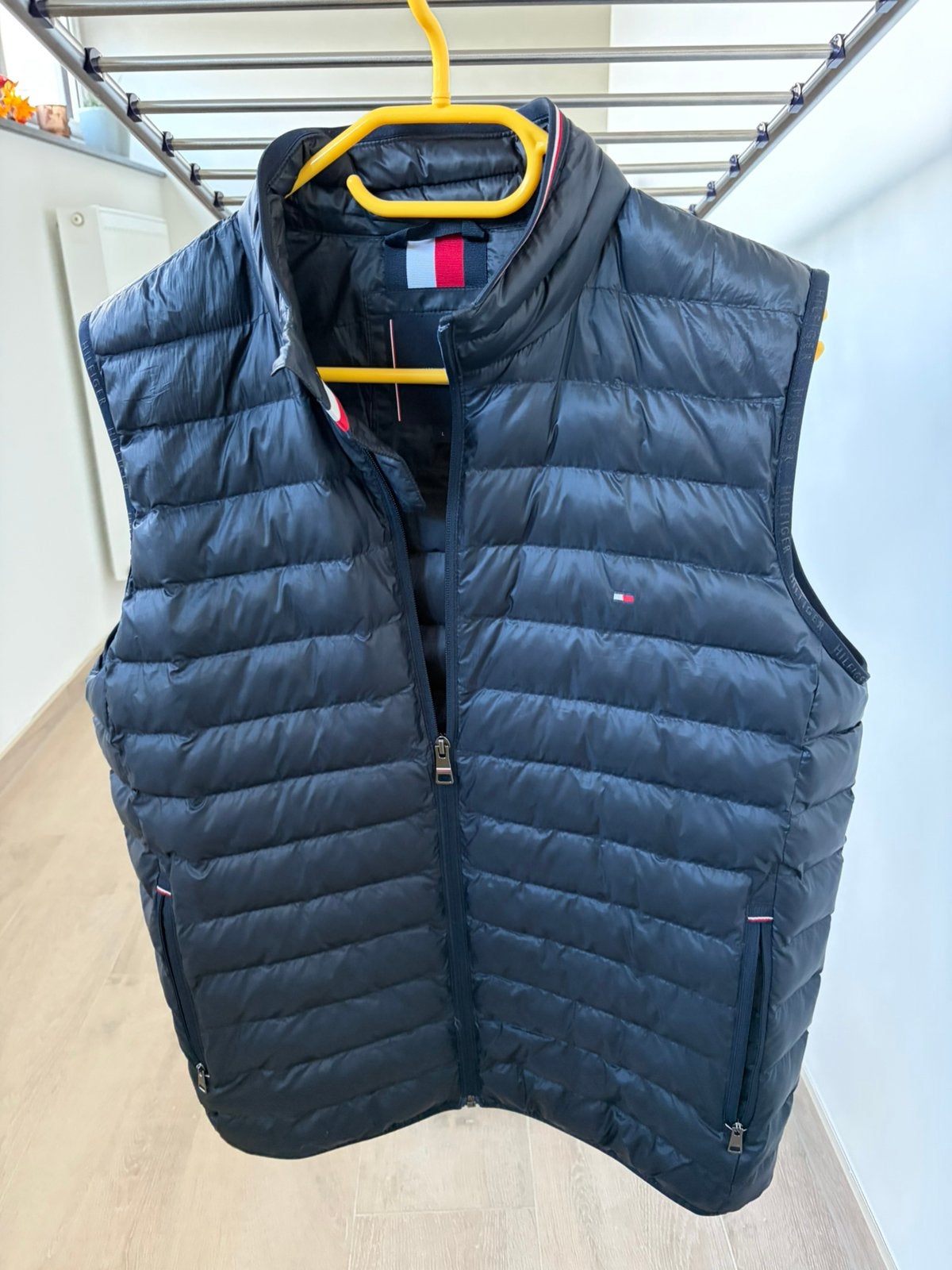 Originele Bodywarmer Tommy Hilfiger blauw. LARGE., Kleding | Heren, Ophalen, Zo goed als nieuw, Blauw