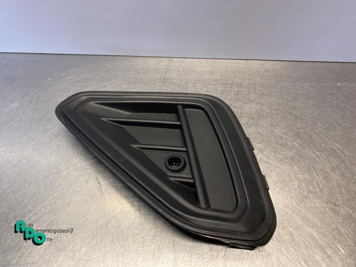 Pare-chocs grille d'un Volkswagen T-Cross (T-Cross 19-), Volkswagen, -, 3 mois de garantie, Utilisé