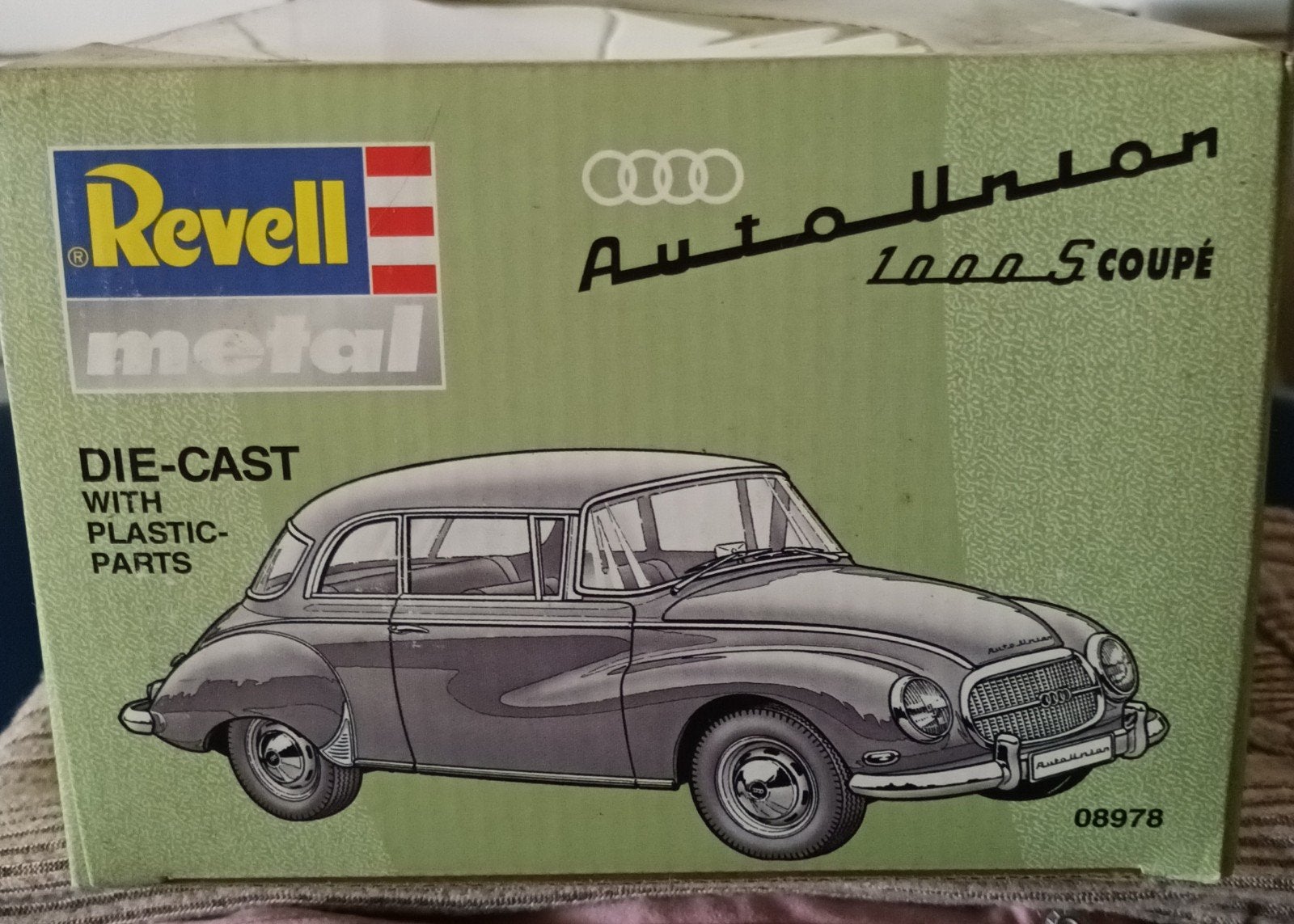 Revell Audi 1000S coupé, Hobby & Loisirs créatifs, Voitures miniatures | 1:18, Enlèvement ou Envoi, Revell