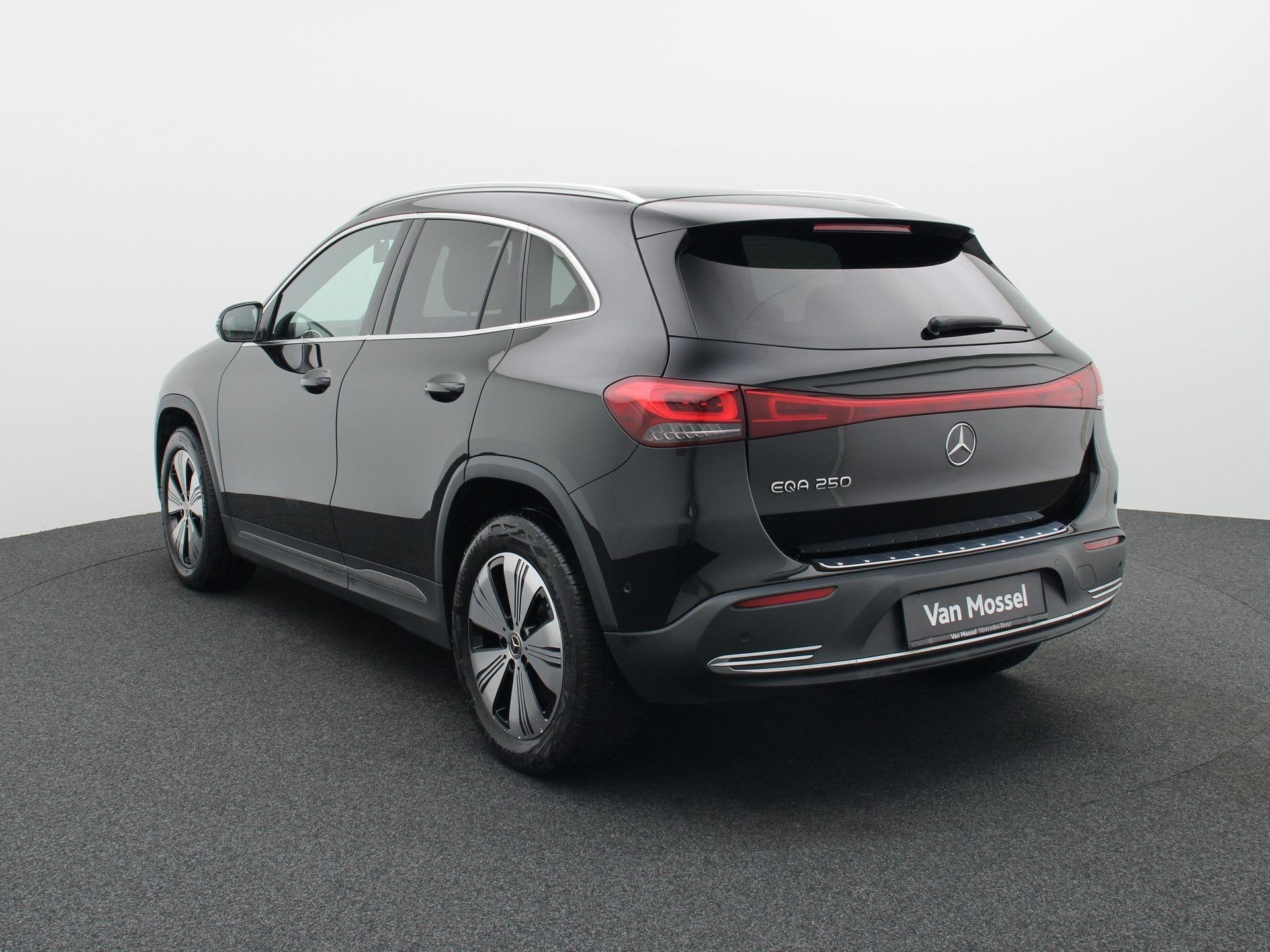 Mercedes-Benz EQA 250 Business Line (automatique), Autos, Achat, Entreprise, Entretenue par le concessionnaire, Noir