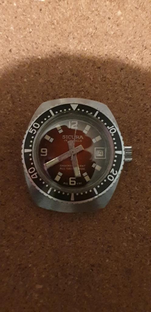 Montre de plongée Sicura by Breitling, Bijoux, Sacs & Beauté, Montres | Hommes, Comme neuf, Montre-bracelet, Breitling, Acier