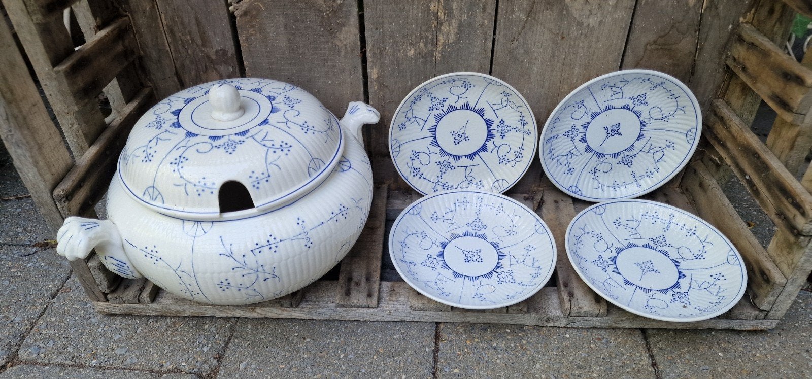 Terrine et 4 tasses | Boch Copenhagen, Antiquités & Art, Enlèvement ou Envoi