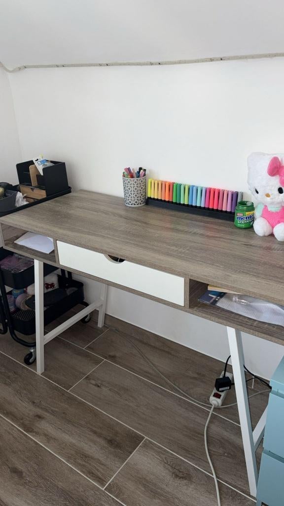 Bureau, Ophalen, Zo goed als nieuw