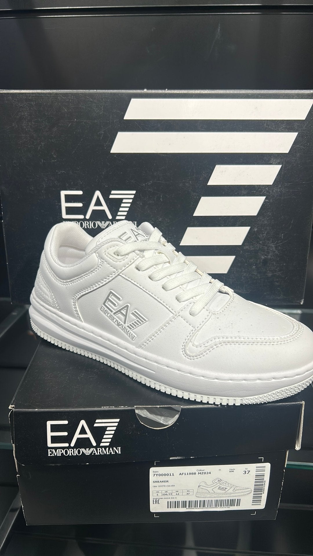 Basket ea7 blanche  ( taille 36 et 37 ), Enlèvement, Neuf, Blanc, Sneakers et Baskets