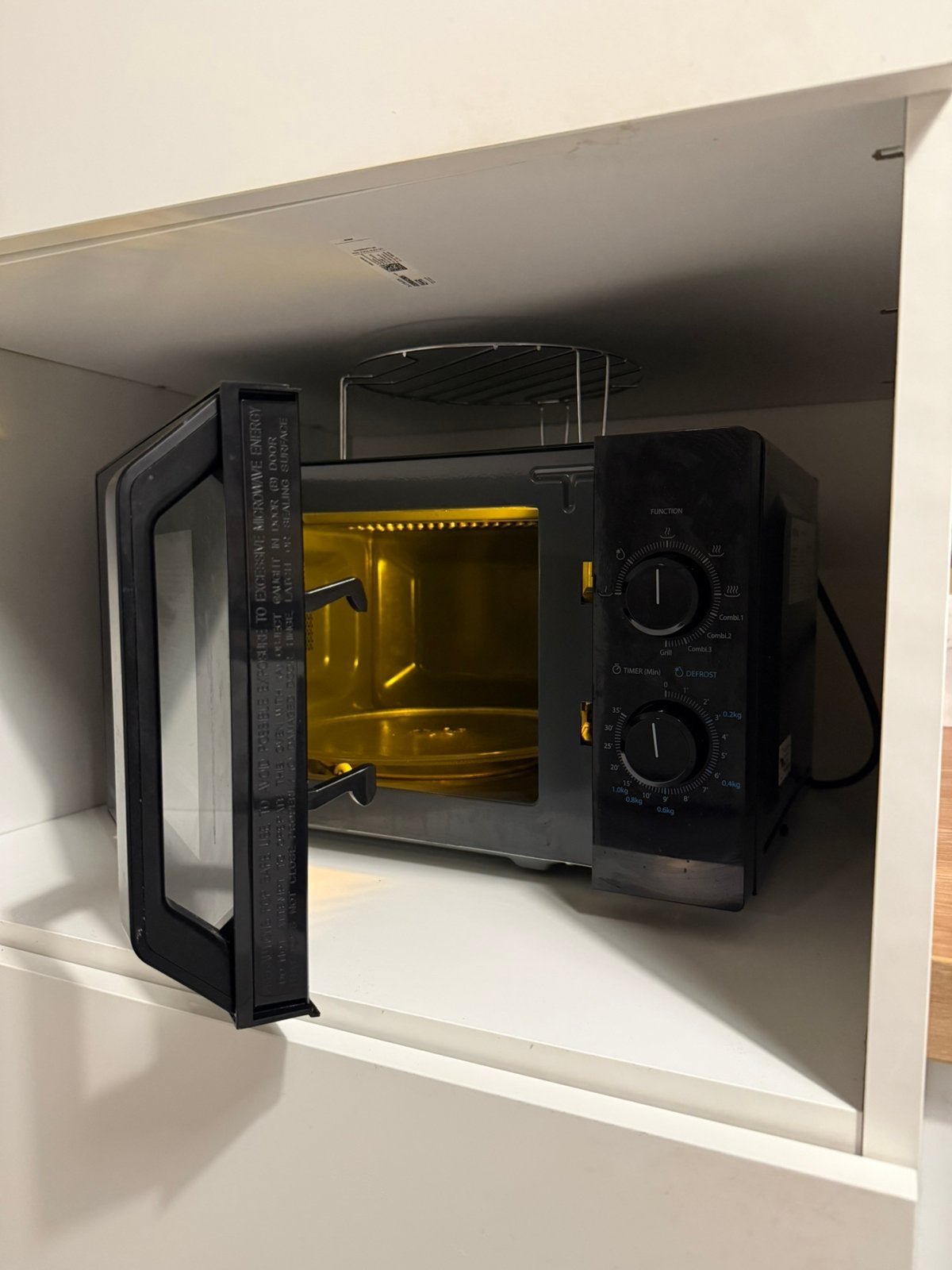 Micro onde Toshiba comme neuf, Ophalen, Tussenbouw, Zo goed als nieuw, Draaiplateau