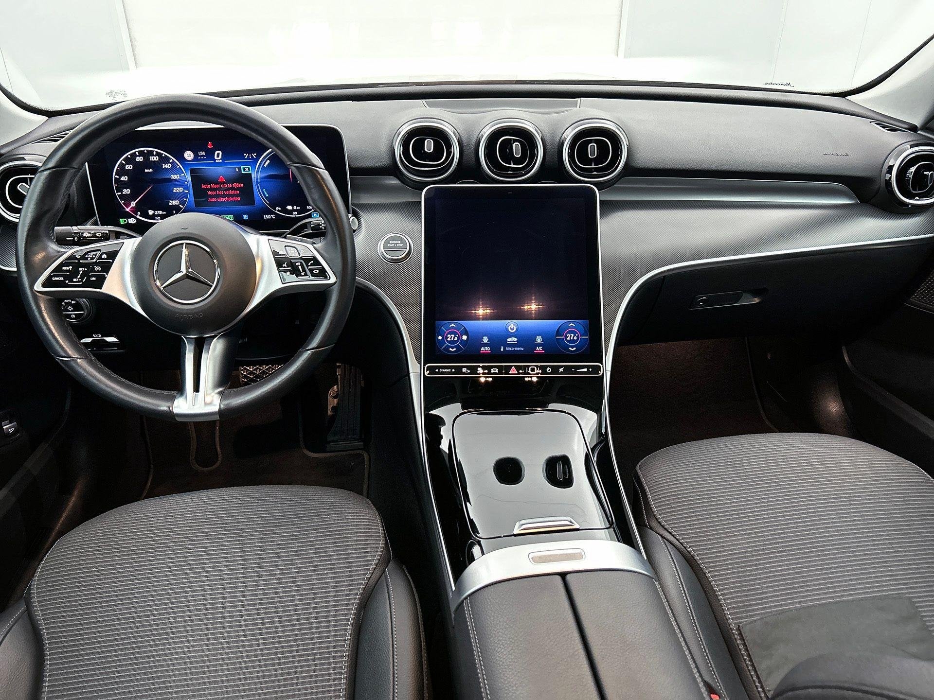 Mercedes-Benz C-Klasse 300 e Break Luxury Line | Trekhaak |, Auto's, Automaat, Dealer onderhouden, 4 cilinders, 313 pk