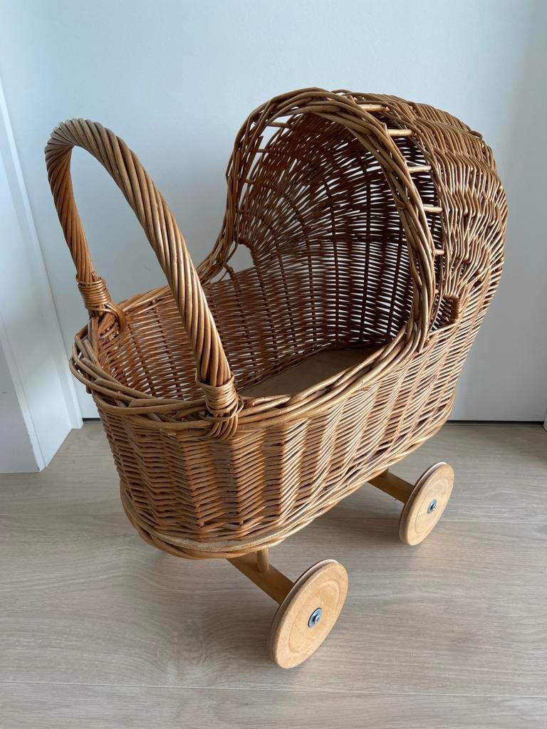Rieten poppenwagen, Kinderen en Baby's, Speelgoed | Poppen, Ophalen