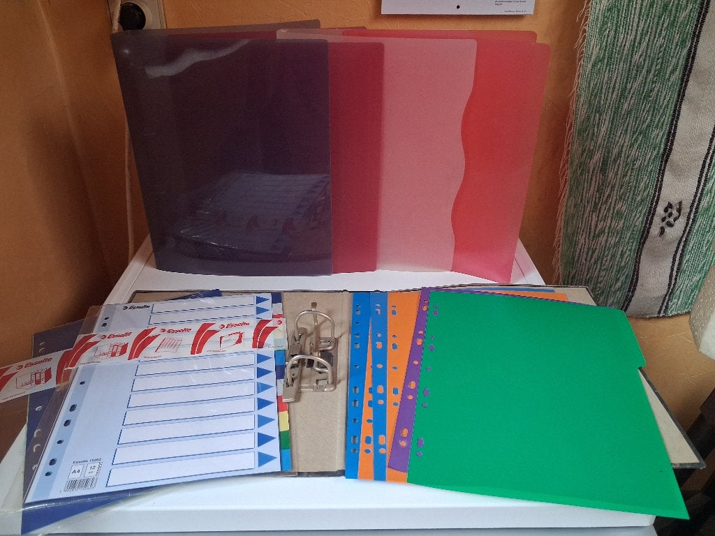DOSSIERS POUR L'ÉCOLE, Enlèvement ou Envoi, Neuf